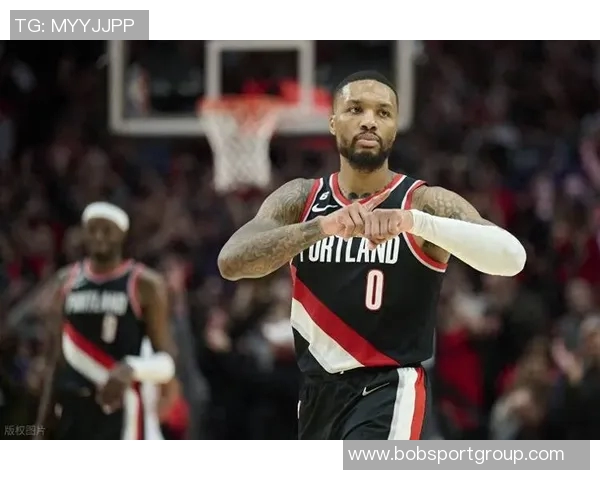 利拉德调侃能否重返大学篮球赛场再战一年引发热议