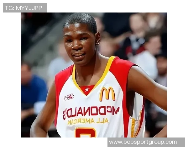 杜兰特呼吁球迷放松心态专注比赛不要带键盘到球场