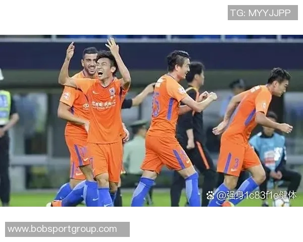 瓦科推射遗憾击中立柱泽卡精彩直塞未能转化为进球